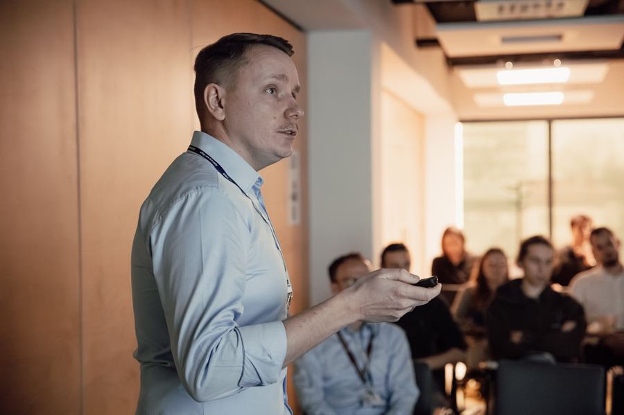 Prelegent prowadzący warsztat podczas AGH Career Days